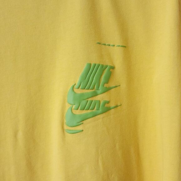 "Nike Essentials Sport 2" Mens T-Shirt XXL Yellow Green Logo Short Sleeve Crew - Picture 2 of 11
